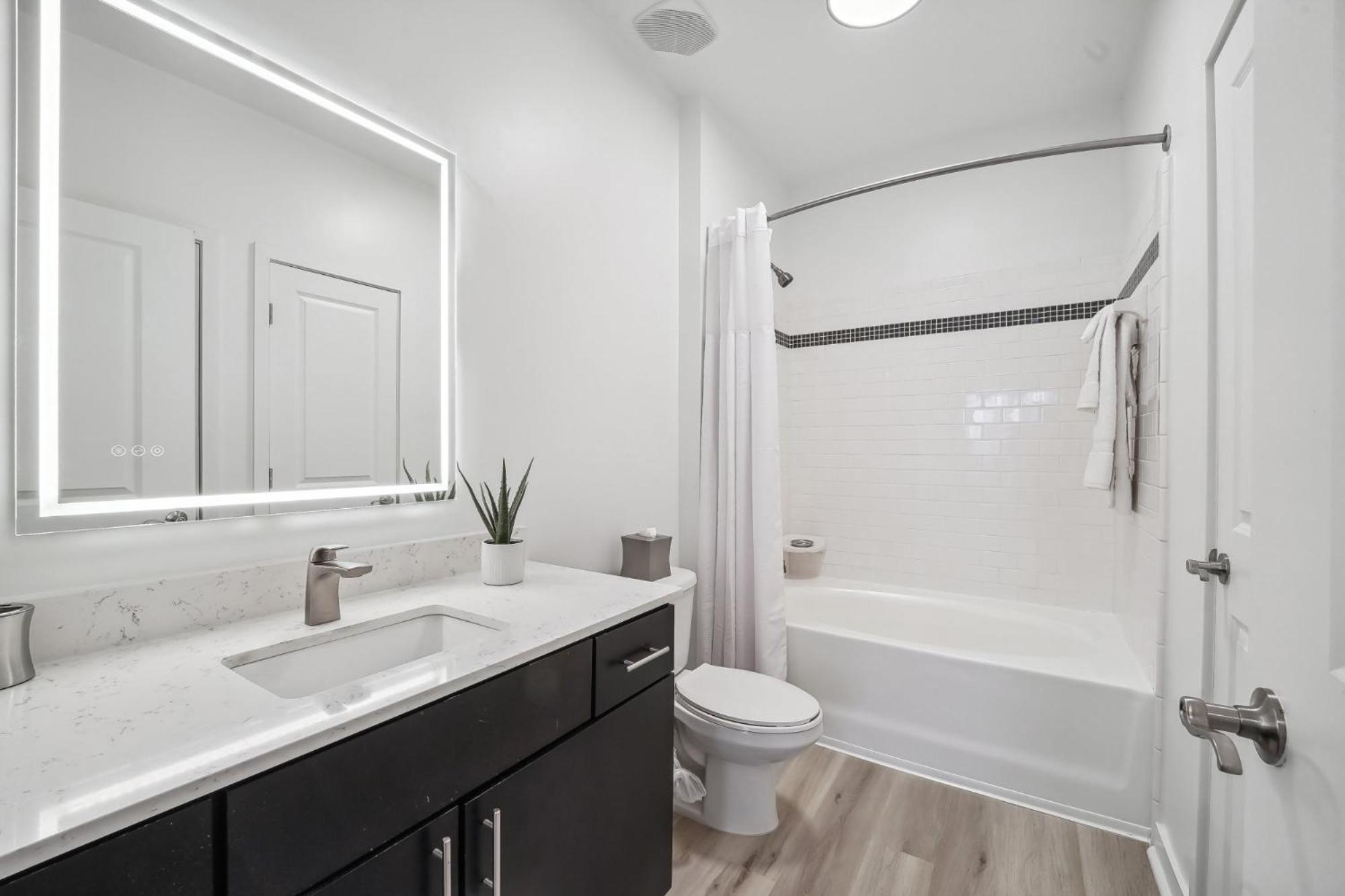 Premium Apartments And Studios At Midtown 205 In Charlotte Bagian luar foto
