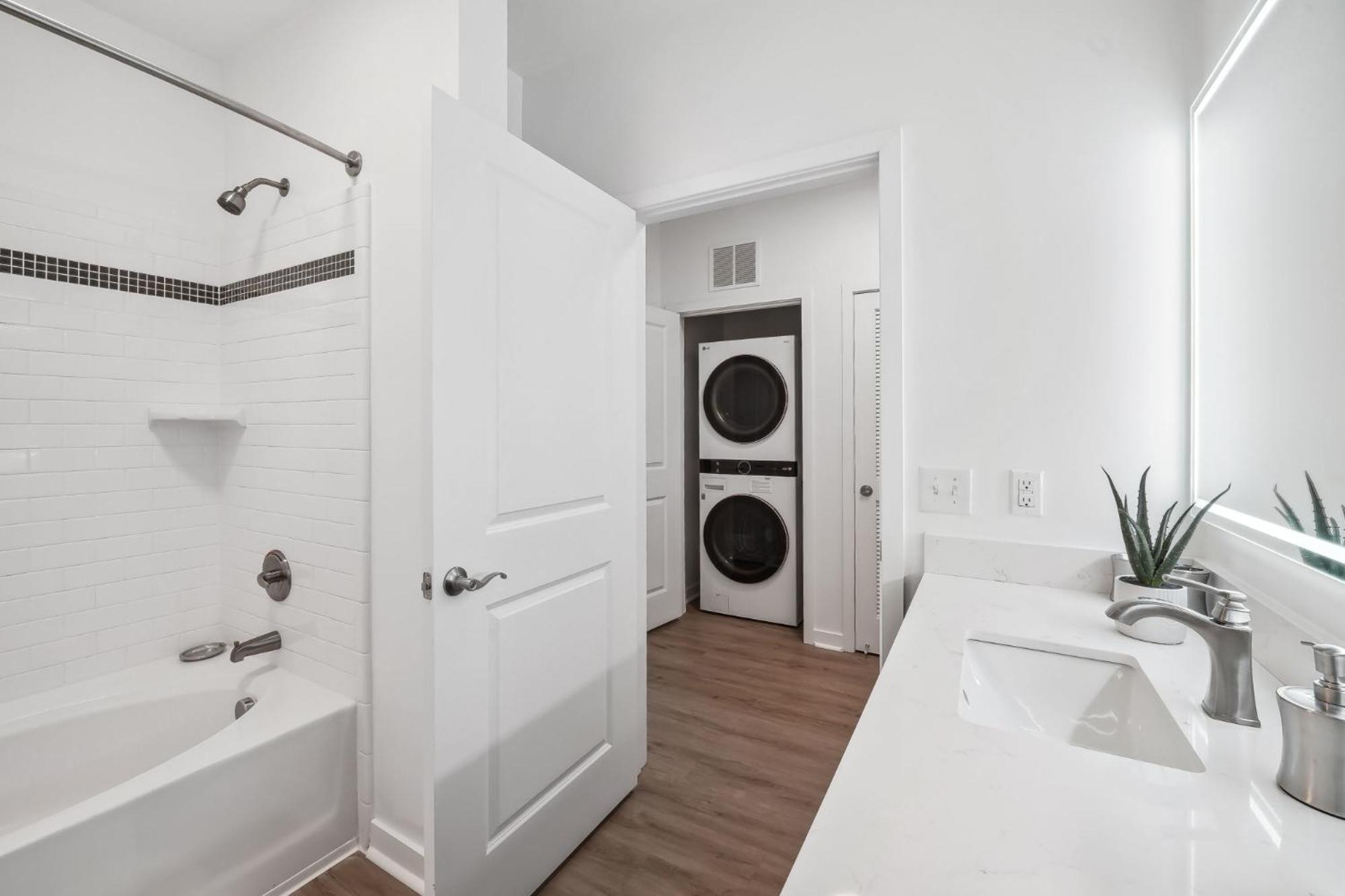Premium Apartments And Studios At Midtown 205 In Charlotte Bagian luar foto