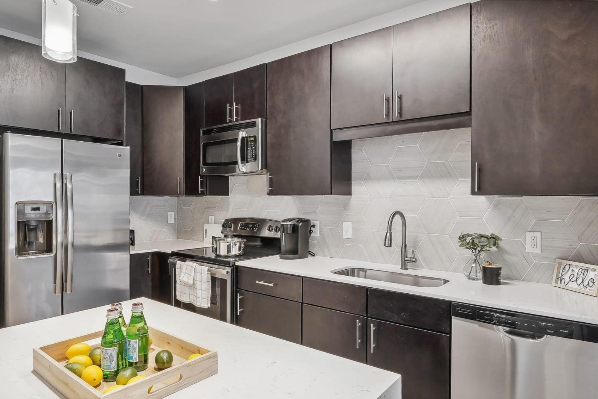 Premium Apartments And Studios At Midtown 205 In Charlotte Bagian luar foto